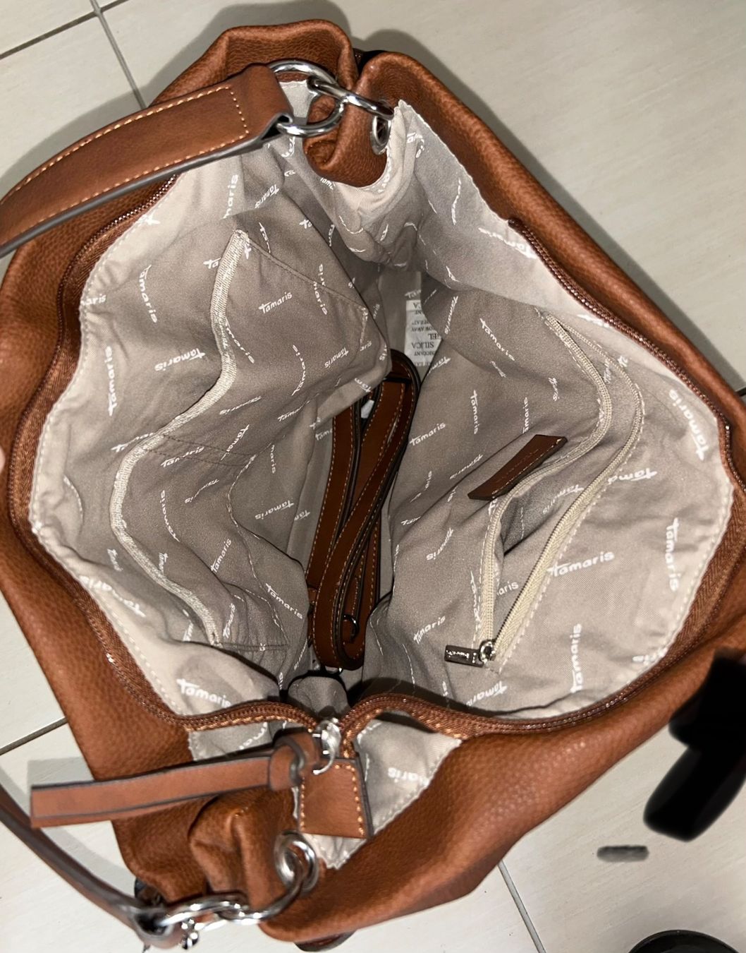 Tamaris Sacs femmes: Kunstleder-Tasche Tamaris – D'occasion à Sevelen par Glueckstreffer.62 2