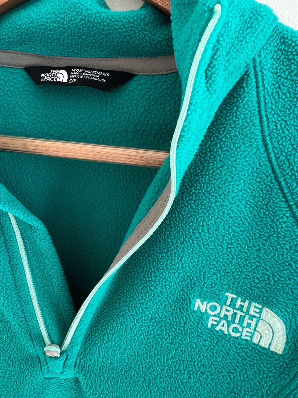 North Face Maglioni & Felpe: Pullover femme North face S – Usato da Losone venduto da Misssslucie 1