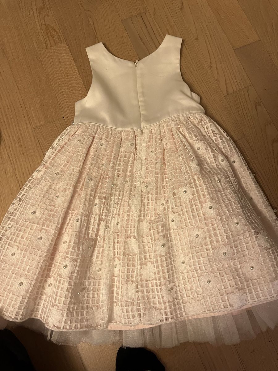 Kleider & Röcke: Mädchen Kleid Mit Schuhe – Neu (gemäss Beschreibung) aus Adliswil von Sale12 5