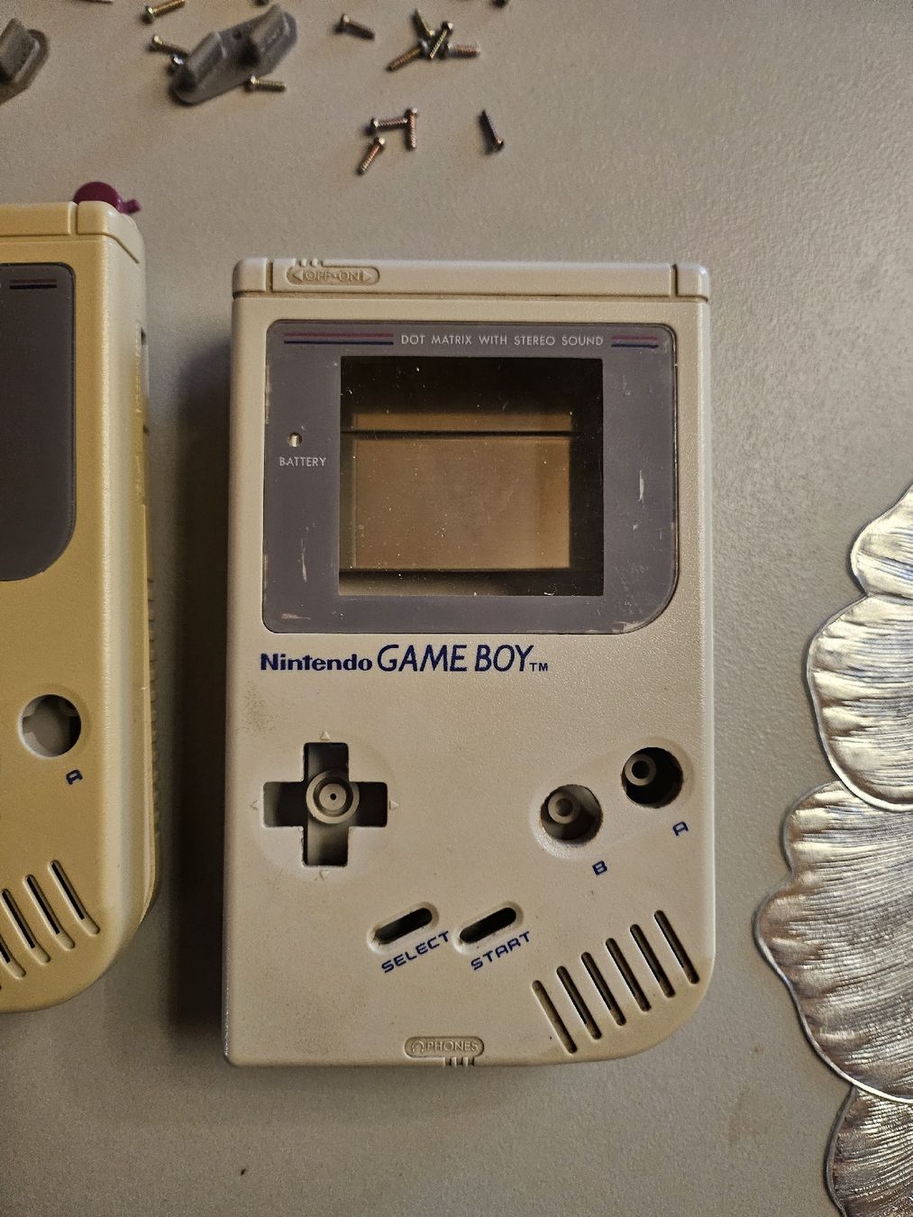 Nintendo Console: 2x Nintendo Game Boy DMG-01 Ersatzteile – Difettoso da St. Gallen venduto da Cocos_Ricardo 1