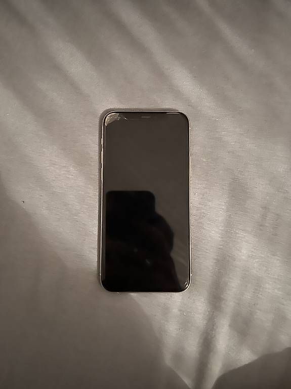 Apple Handys / Smartphones: Iphone 11 Pro – Gebraucht aus Bulle von Oliviermj 1