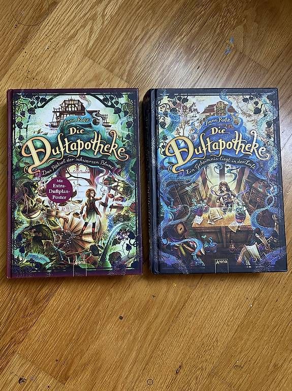 Bücher: Duftapotheke Band 1 & 2 – Gebraucht aus Zürich von Kascha.B.