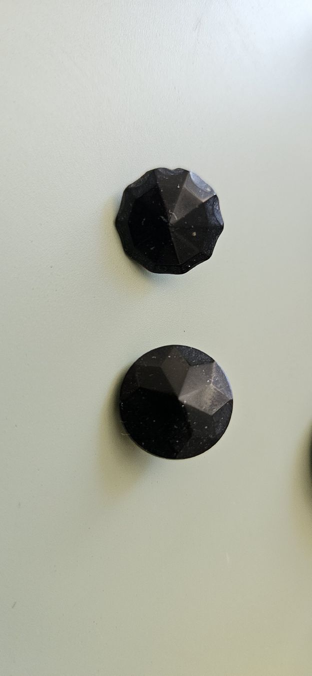Knöpfe: lot 22 boutons anciens noir – Gebraucht aus Carouge GE von Lea000 5