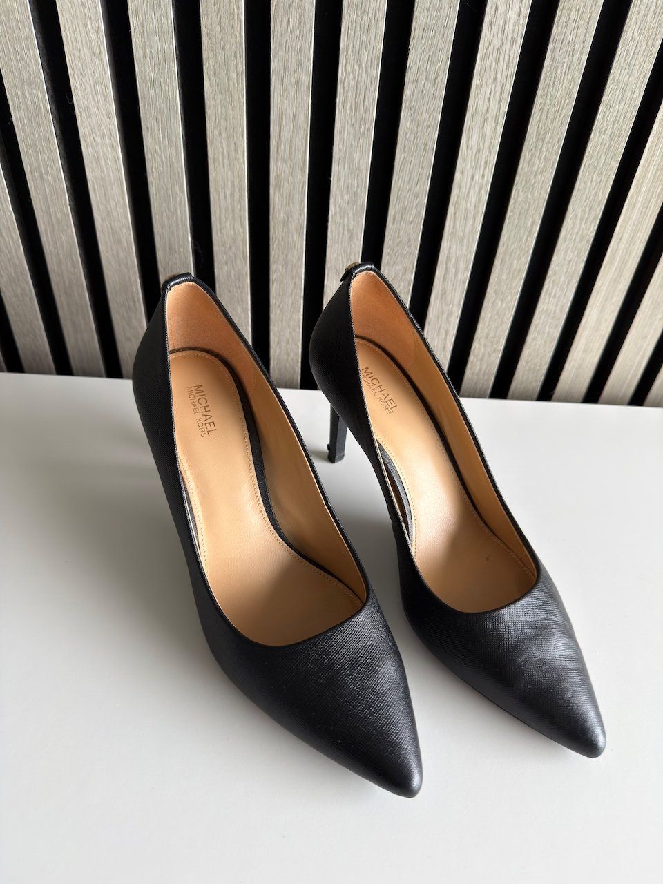 Michael Kors Scarpe da donna: MICHAEL Michael Kors Pumps Dorothy Flex aus Leder – Usato da Zürich venduto da mad_87xc