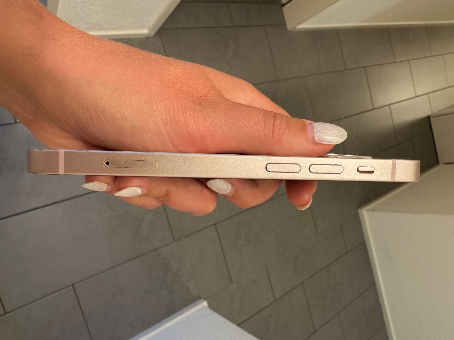 Apple Telefoni cellulari / Smartphones: iPhone 13 mini (rose) – Usato da Winznau venduto da ste_xf5t 5