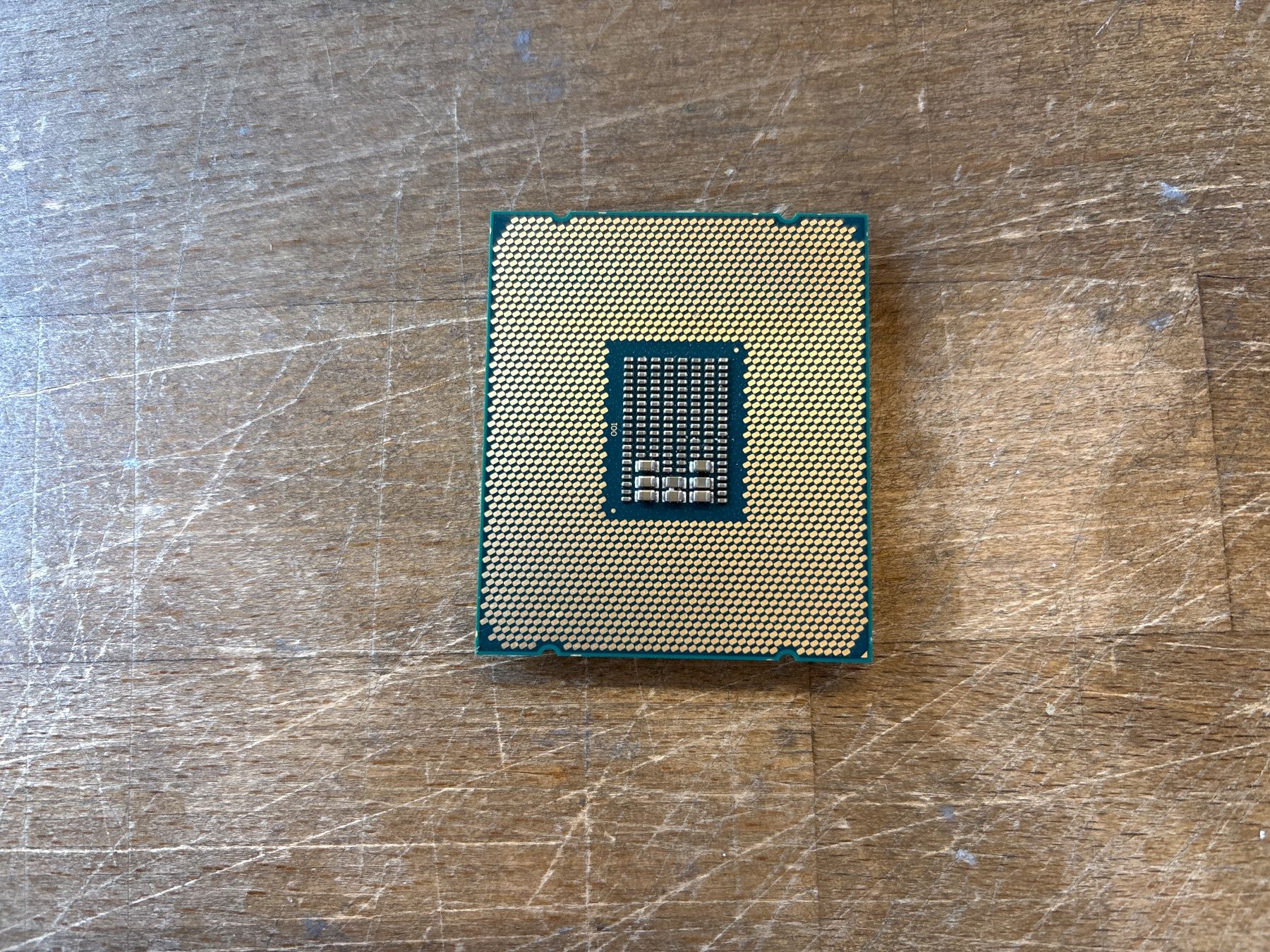 Intel Componenti elettronici: CPU Intel Xeon E5-2620V4 2.10 GHz – Usato da Chur venduto da Feschtland