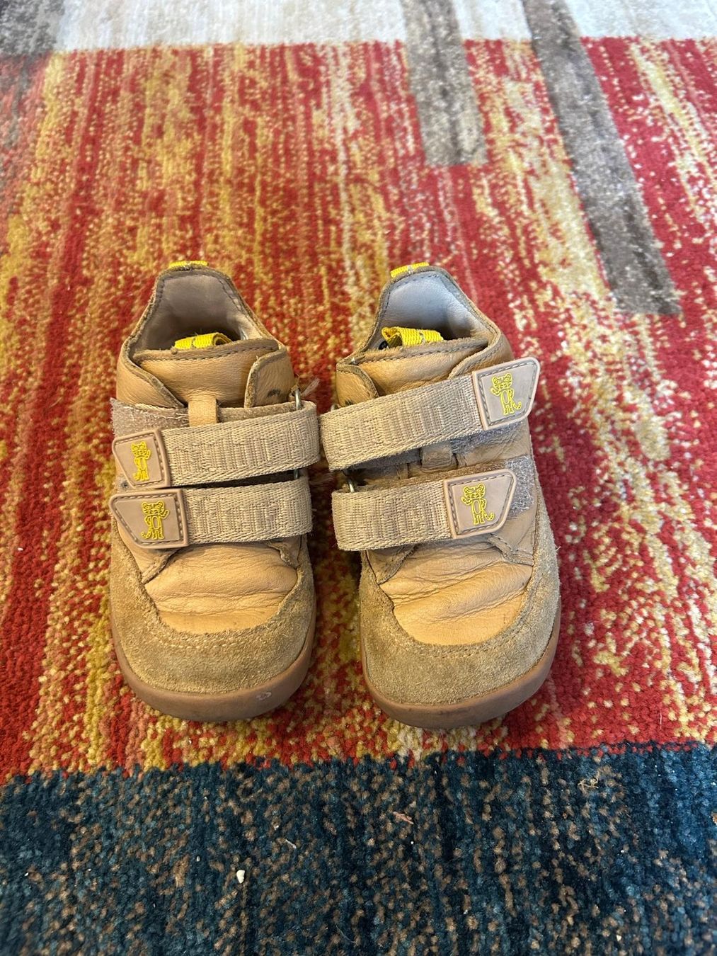 Affenzahn Scarpe per ragazzi: Barfussschuhe Affenzahn Leder Buddy Tiger gr. 22 – Usato da Luzern venduto da gal_9pjp