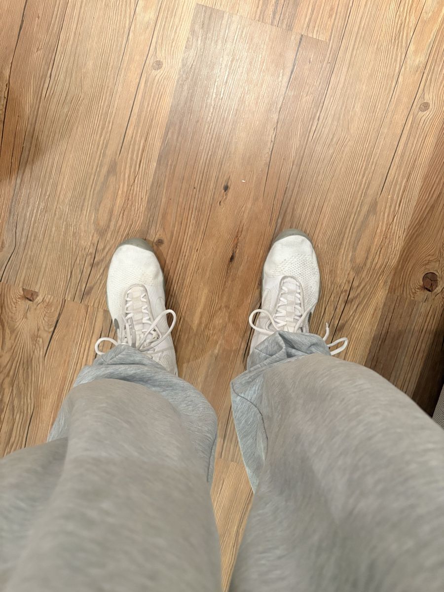 Nike Chaussures hommes: Nike Tawa Grey – D'occasion à Seengen par Matrix2020 3