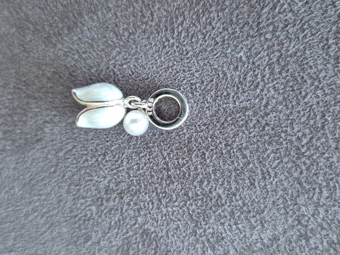 Ciondoli: Silber Charm Blüte mit Perle +Garantie – Nuovo (secondo la descrizione) da Rotkreuz venduto da Carbone_Bijou-Shop 2