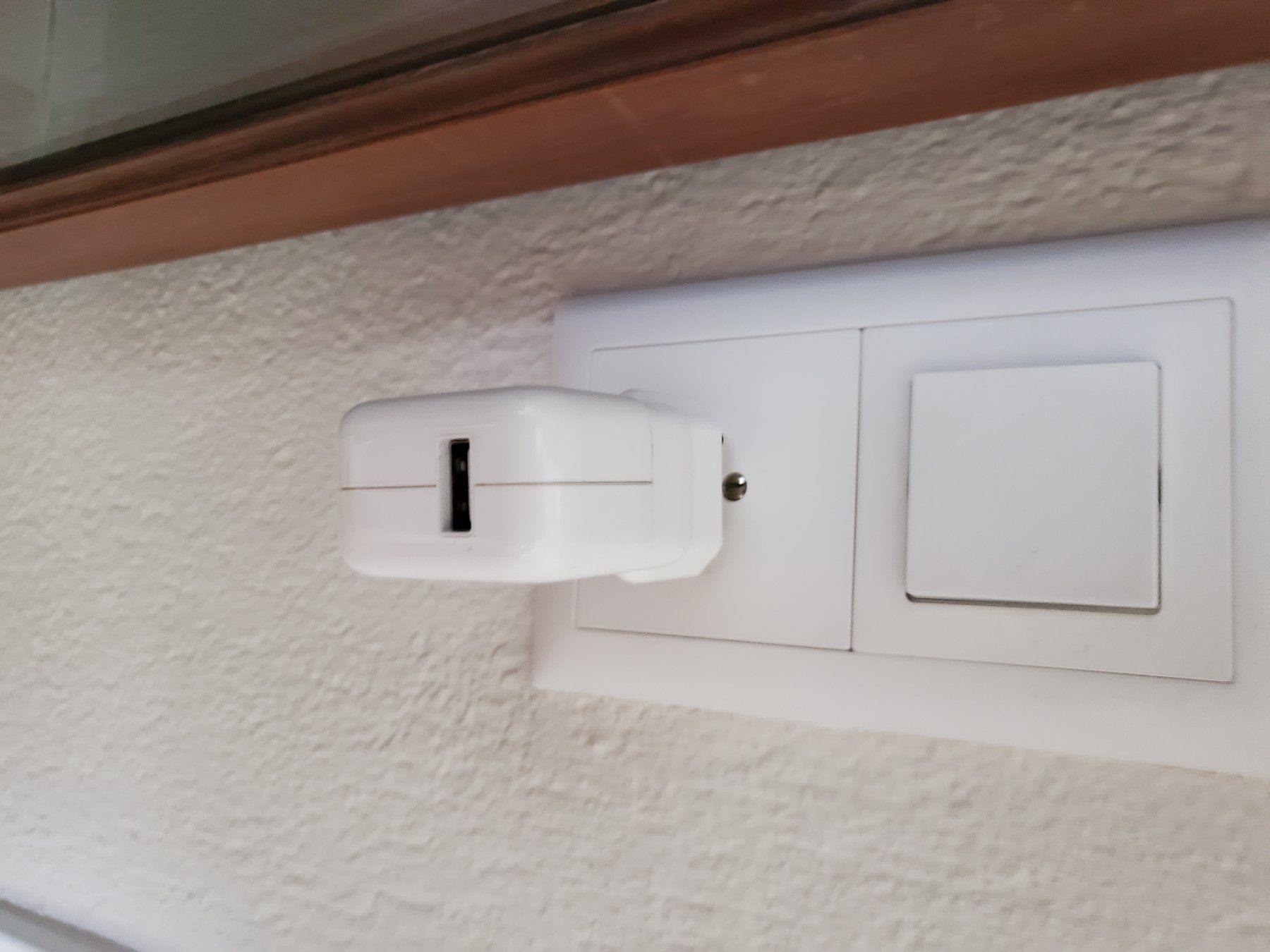 Apple Caricabatterie: Apple Ipod USB Strom Adapter abgewinkelt – Usato da Unterägeri venduto da 0alfa0 4