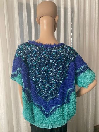 Perfekter Auftritt - UNIKAT - HAND MADE Strickpulli, M/L