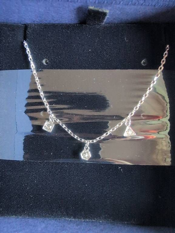 Catenine: Original Swarovski Kette, Originalverpackt  – Usato da Triesenberg venduto da JustAPhotographer 1