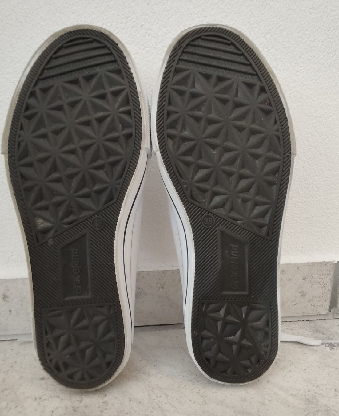 Graceland Scarpe da donna: Sneaker  – Usato da Chur venduto da Rodanisa 4