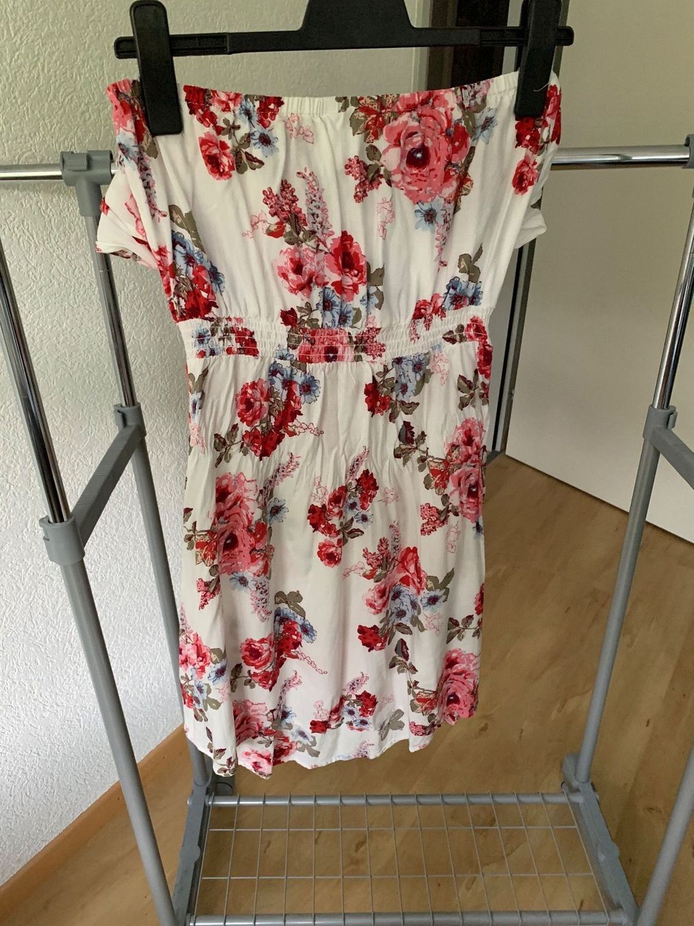 Vestiti: Kleid mit Blumen trägerlos – Nuovo (secondo la descrizione) da Eichberg venduto da Jaasaa96 1