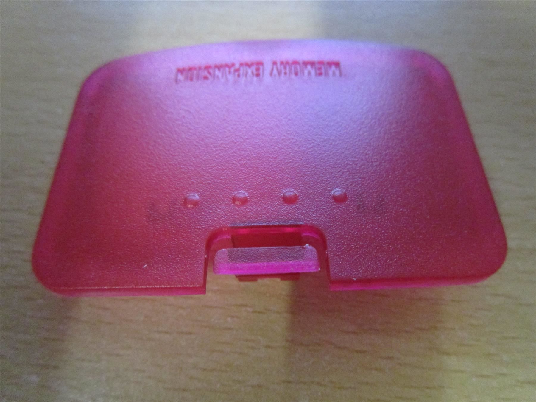 Nintendo Console: Nintendo 64 Expansion Port Deckel melon - Memory Expansion – Nuovo (secondo la descrizione) da Goldau venduto da agestuffer 1