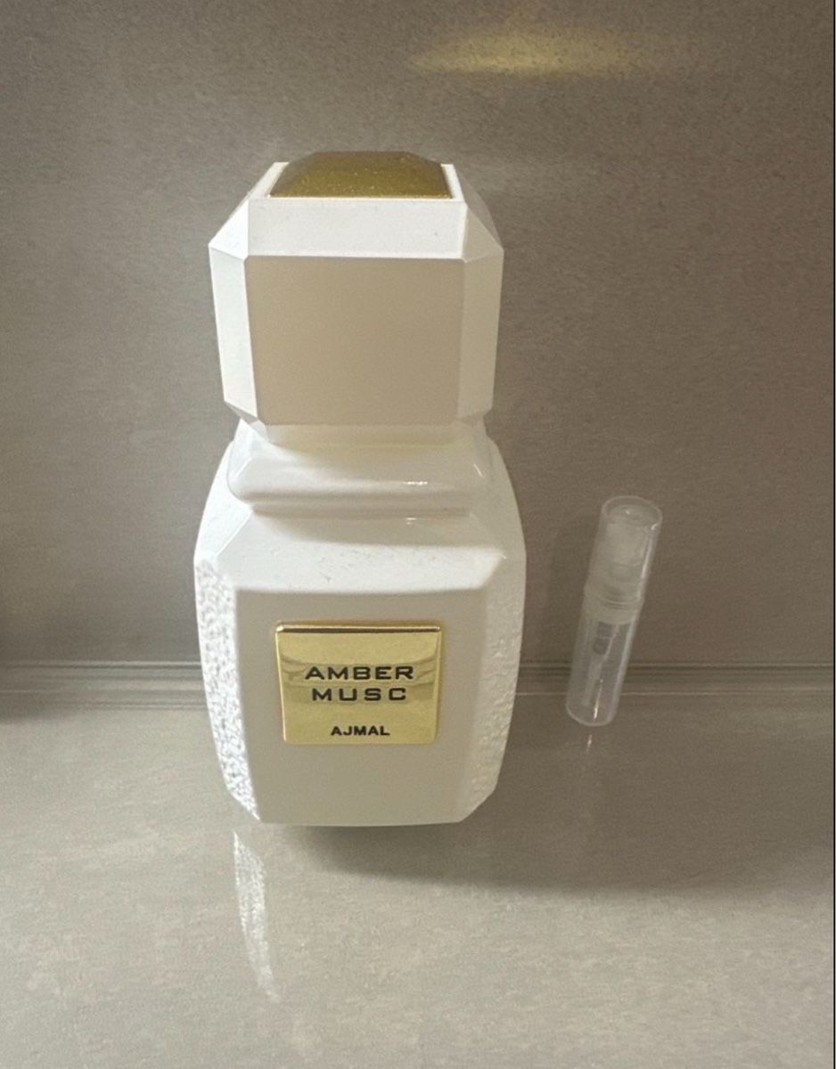 Profumi & Eau de Toilette: Ajmal Amber Musc Eau de Parfum | Abfüllung 2ML – Nuovo (secondo la descrizione) da Neerach venduto da Parfum_98
