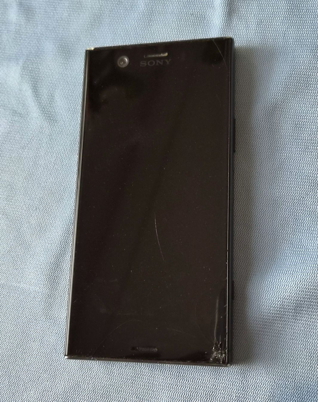 Sony Handys / Smartphones: Sony Xperia XZ1 Compact – Defekt aus Cham von prim3deal2 4