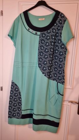 Kleid Größe 54