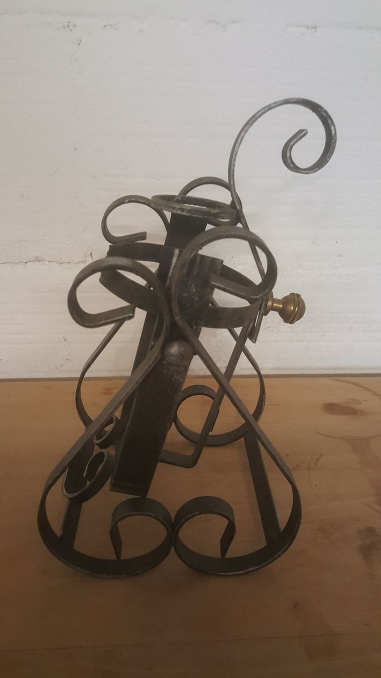 Portabottiglie: Geschmiedeter Flaschenhalter Gestell Wiskey Schnaps Flaschen – Usato da Dierikon venduto da lismar13