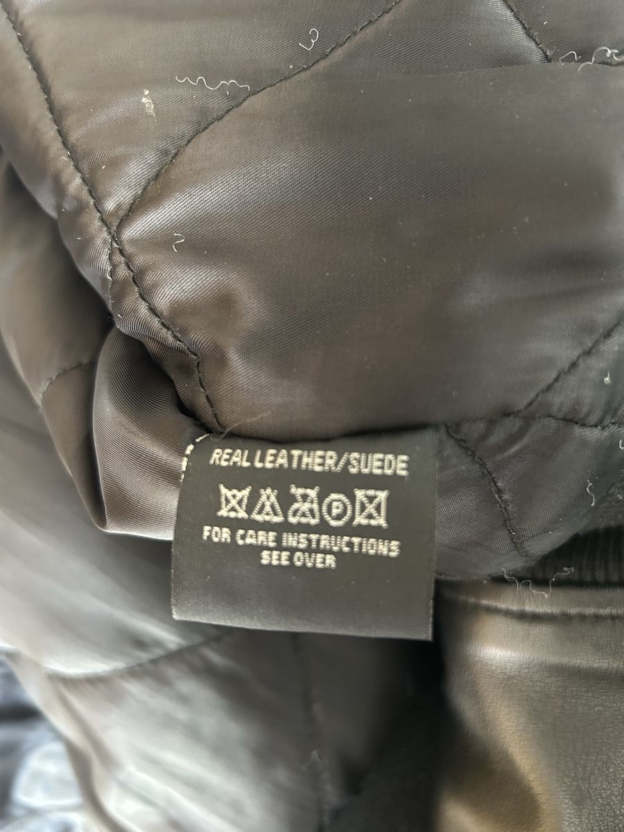 Jacken: Schwarze Lederjacke Echtleder – Gebraucht aus Reinach BL von pal_l7t9 2