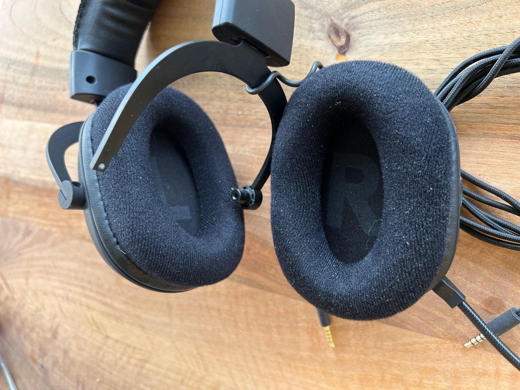 Logitech Kopfhörer: Logitech G PRO Gaming Headset Mikrofon Kabel defekt – Defekt aus Kehrsiten von Schori8 2