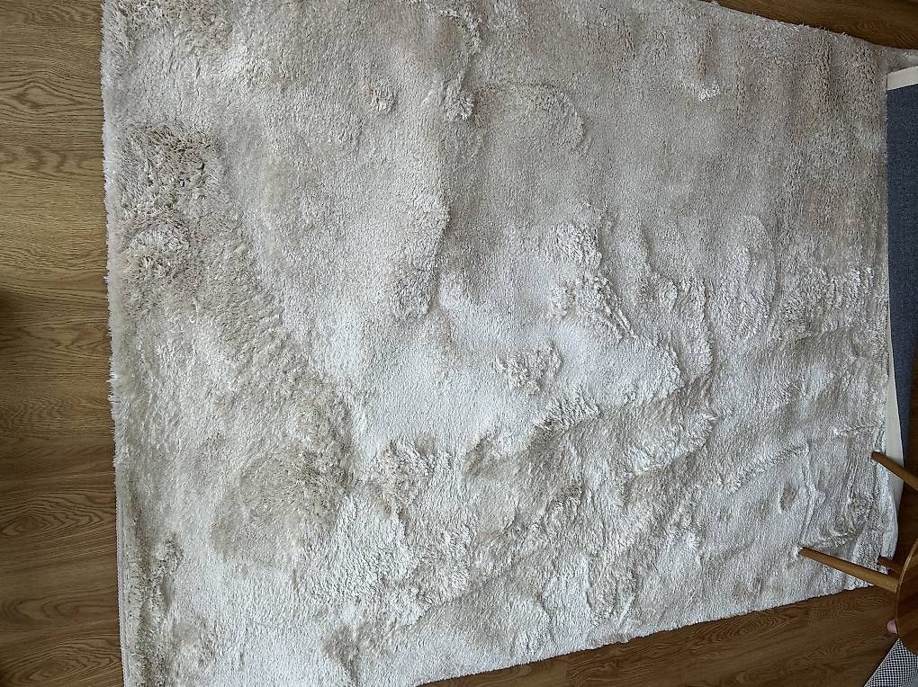 Tappeti: Teppich 160x230 samtig – Usato da Wettingen venduto da GMB1 2