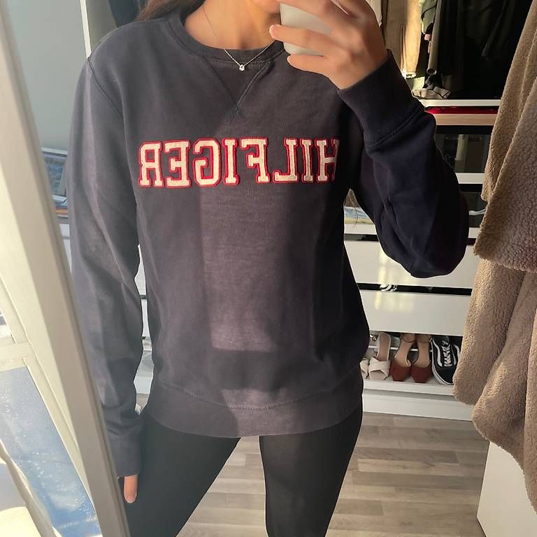 Pullover & Sweatshirts: Tommy Hilfiger Sweatshirt  – Gebraucht aus Hochdorf von Franciscochico 1