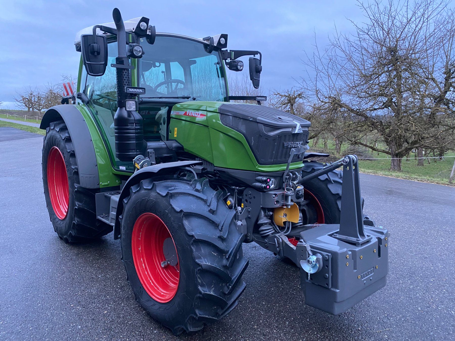 Fendt Traktoren: Frontgewicht Fendt 870Kg – Neu (gemäss Beschreibung) aus Roggliswil von Eegon1 3
