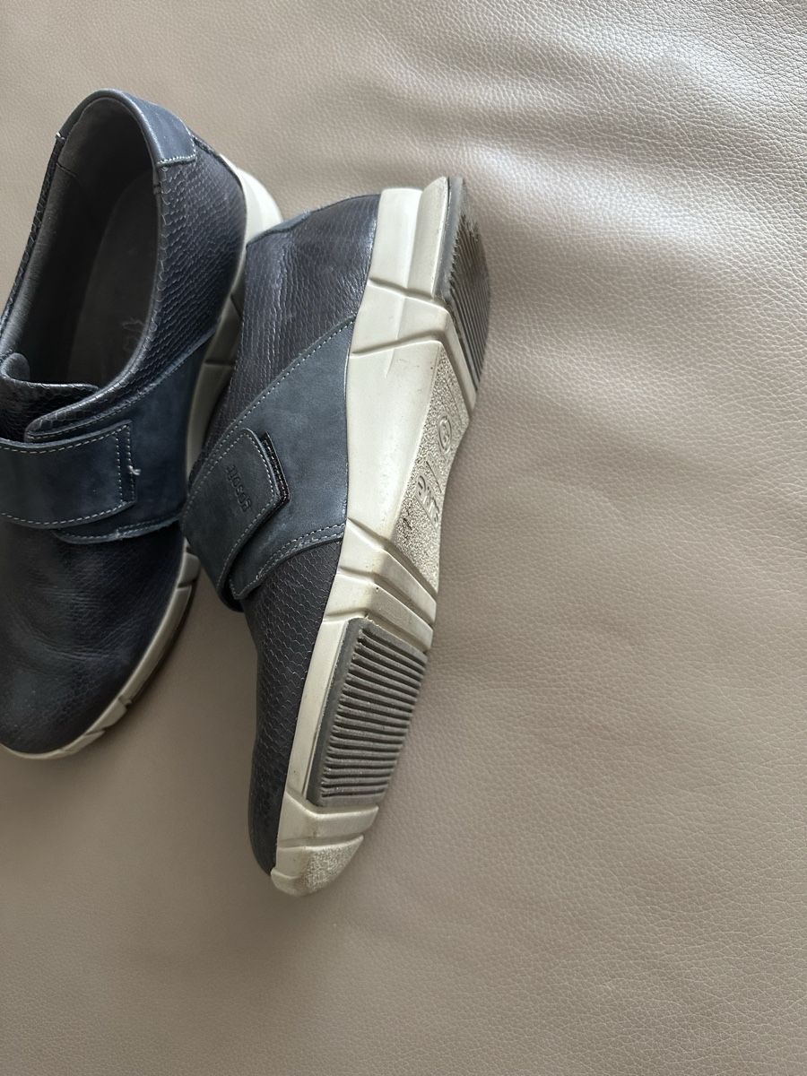 Scarpe da donna: Leder dunkelblaue Schuhe – Usato da Luzern venduto da swiss041 2