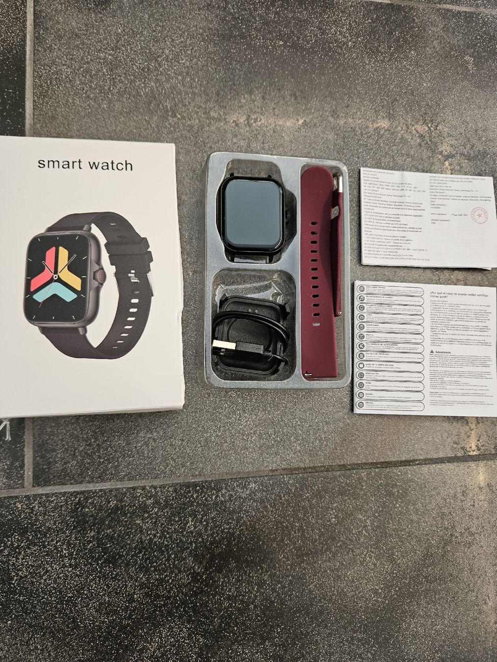 Smartwatch: Smartwatch inkl. Ladekabel – Neuf (Voir description) à Ormalingen par nomolnoi