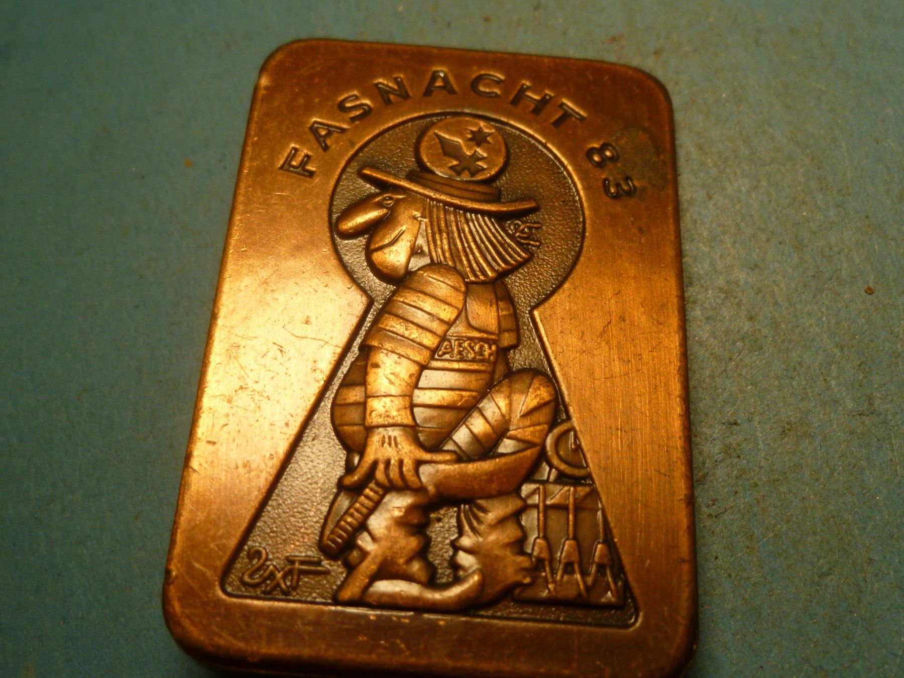 Placchette & Badge: FASNACHT AESCH 1983 BRONZE – Usato da Ried (Muotathal) venduto da Mandarin02