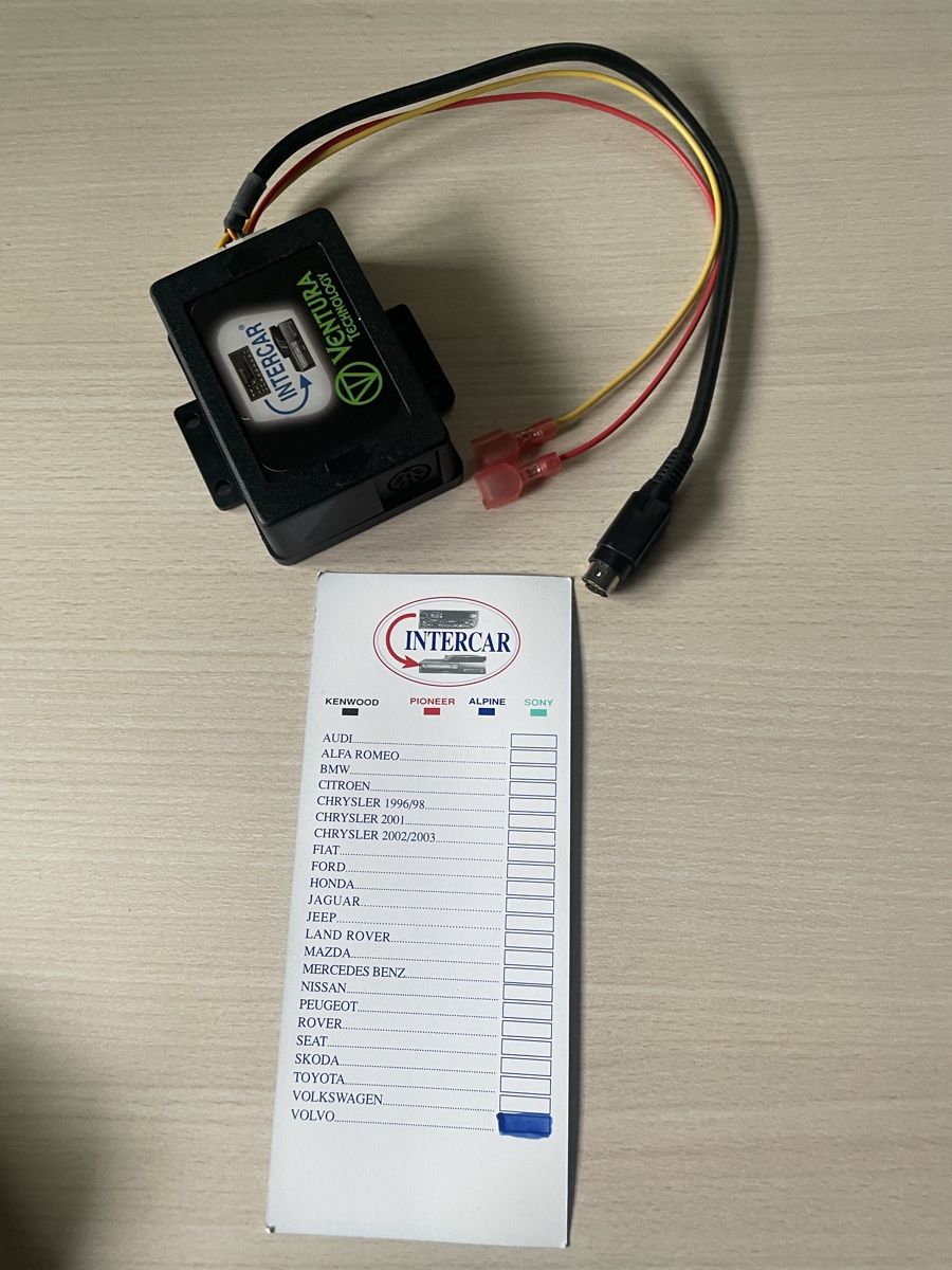 Alpine Radio: Intercar - Connecteur interface Volvo -> chargeur CD ALPINE – Nuovo e nell'imballaggio originale da Denges venduto da Ricautomotive