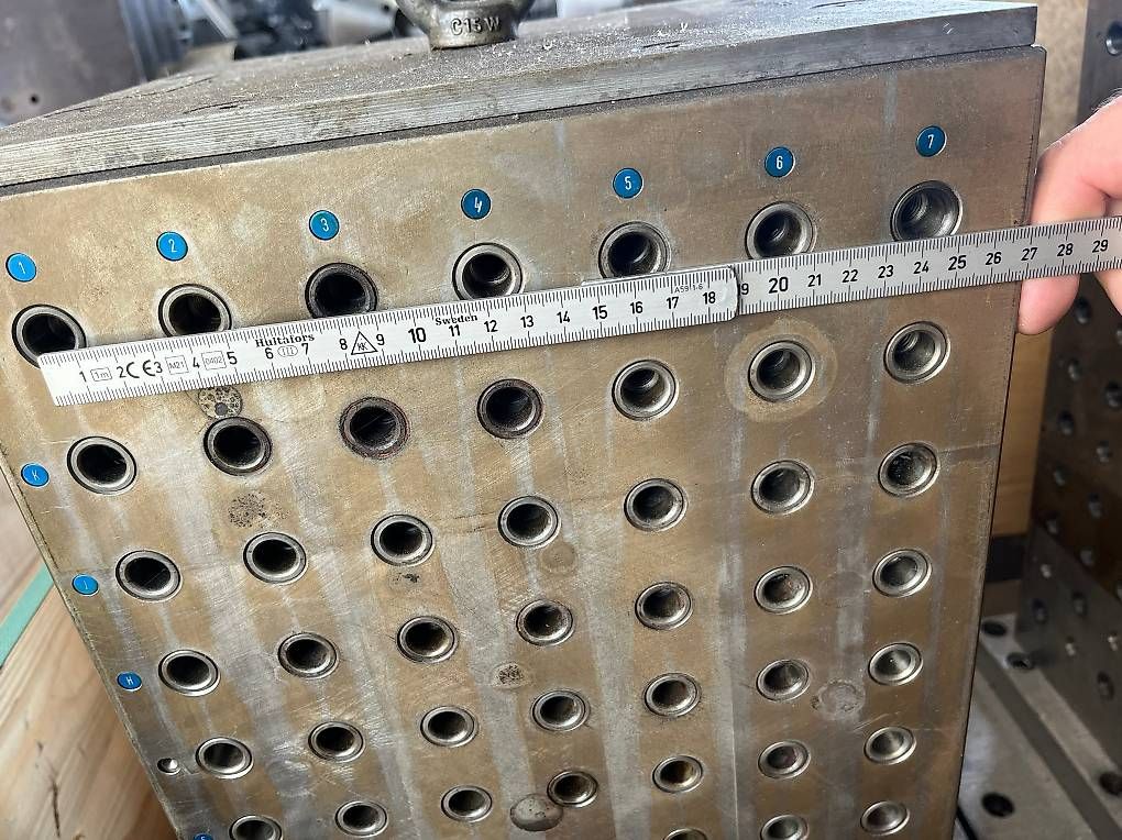 Alle Werkzeuge: Zwei Spanntürme 40mm Lochraster – Gebraucht aus Schlieren von Setsuna_Kyoura 2