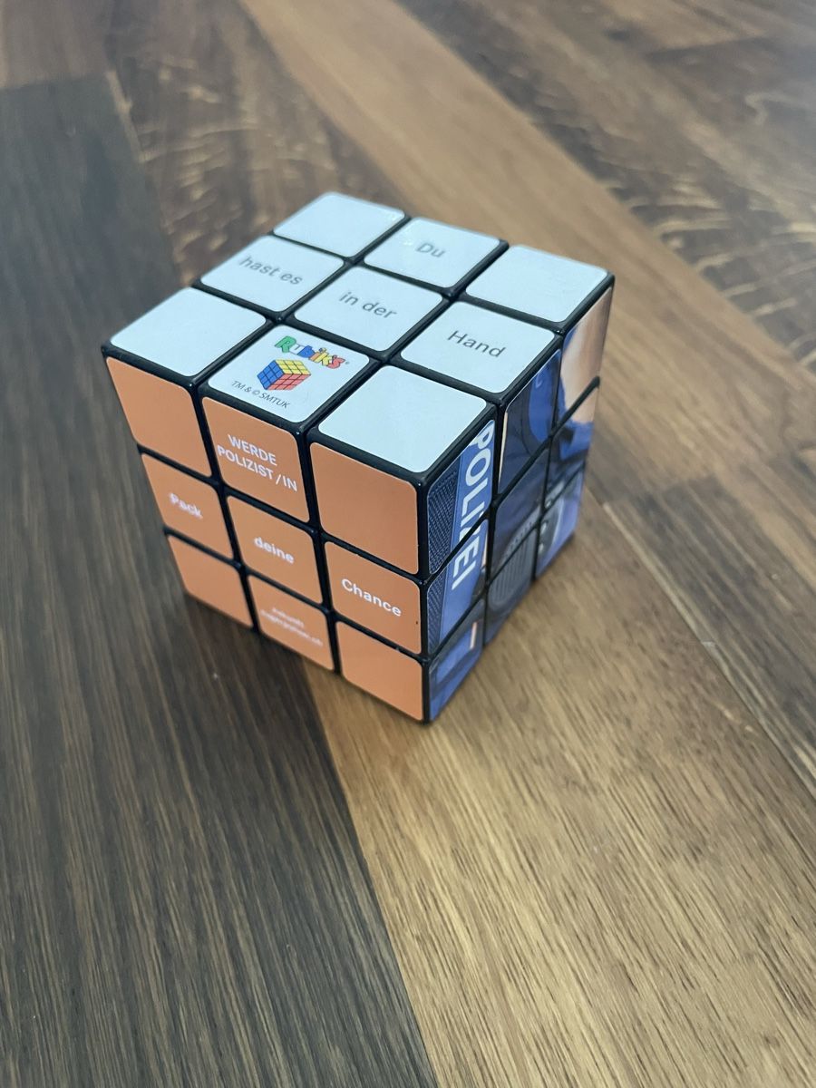 Giochi: Rubiks Cube Zuger Polizei – Usato da Müllheim-Dorf venduto da Wilernaescht 1
