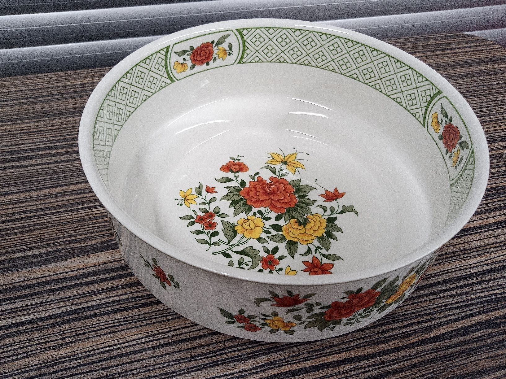 Villeroy & Boch Ciotole: Villeroy&Boch Summerday Schüssel gross – Usato da Reiden venduto da Zofi-Brocki 1