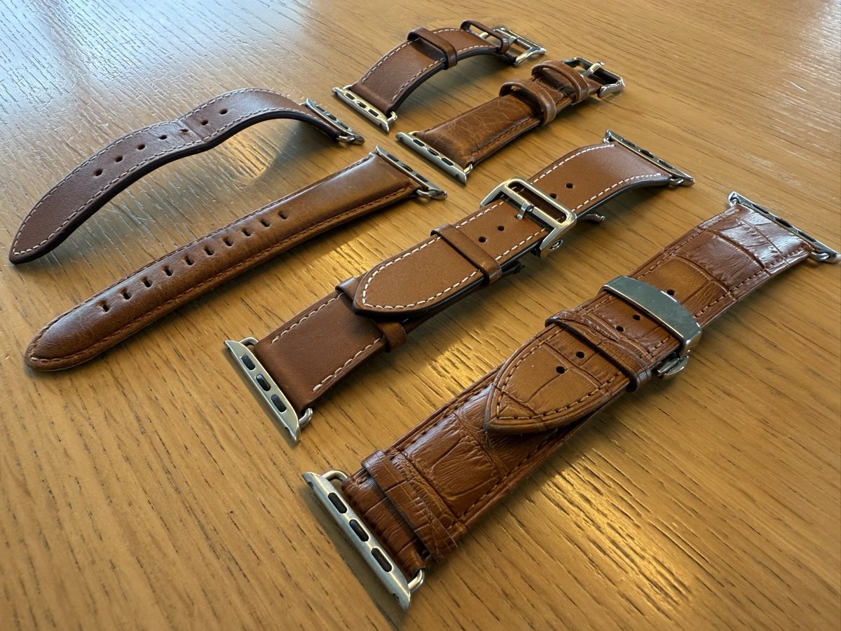 Bracciali & Braccialetti: Apple Watch Lederarmbänder, Top Zustand – Usato da Wangen b. Olten venduto da Thomiverkauft 2