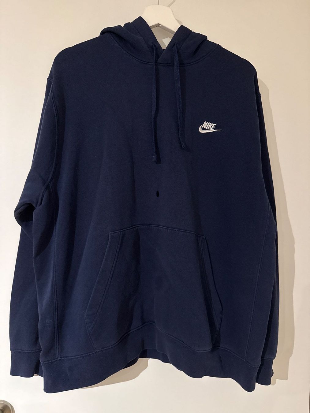 Nike Pulls & Sweat-shirts: Nike Hoodie Pullover Gr. L – Défectueux à Schönenwerd par d.chiara