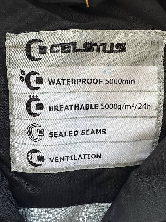 Giacche: Winterjacke Celsius S – Usato da Ilanz venduto da pupsi010 1