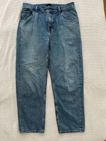 UNIQLO JEANS Grösse 33 (84cm)