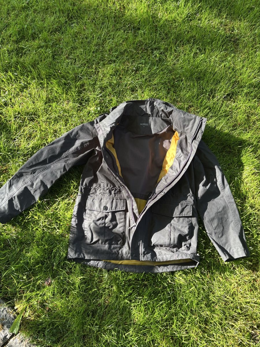 Jacken: Jacke  – Gebraucht aus Berg TG von simsam01 2
