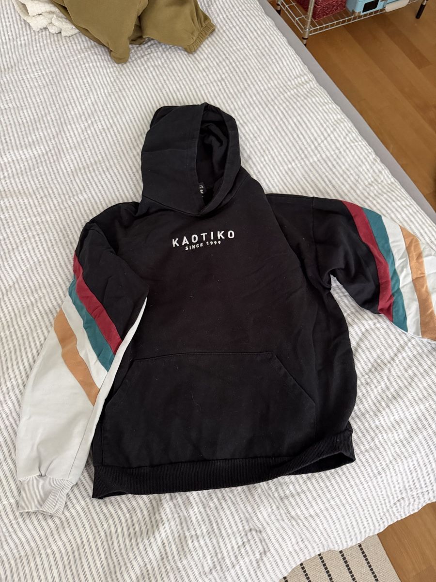 Kaotiko Maglioni & Felpe: Hoodie Kaotiko – Usato da Cham venduto da leoniegrob