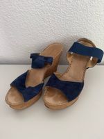 Blaue Wildleder Sandalen mit Keilabsatz, Grösse 40