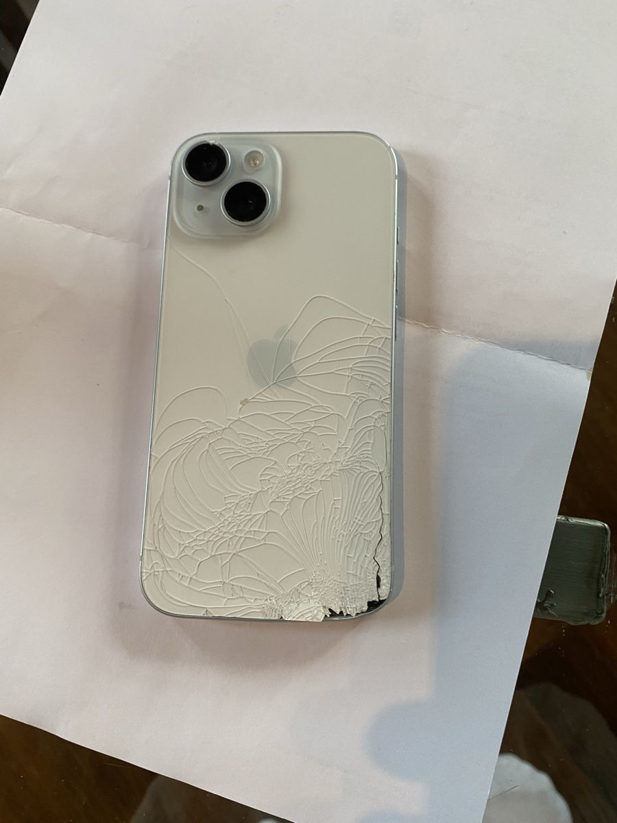 Apple Telefoni cellulari / Smartphones: Defektes iPhone 15 – Difettoso da Romanshorn venduto da fab_r2lk 1