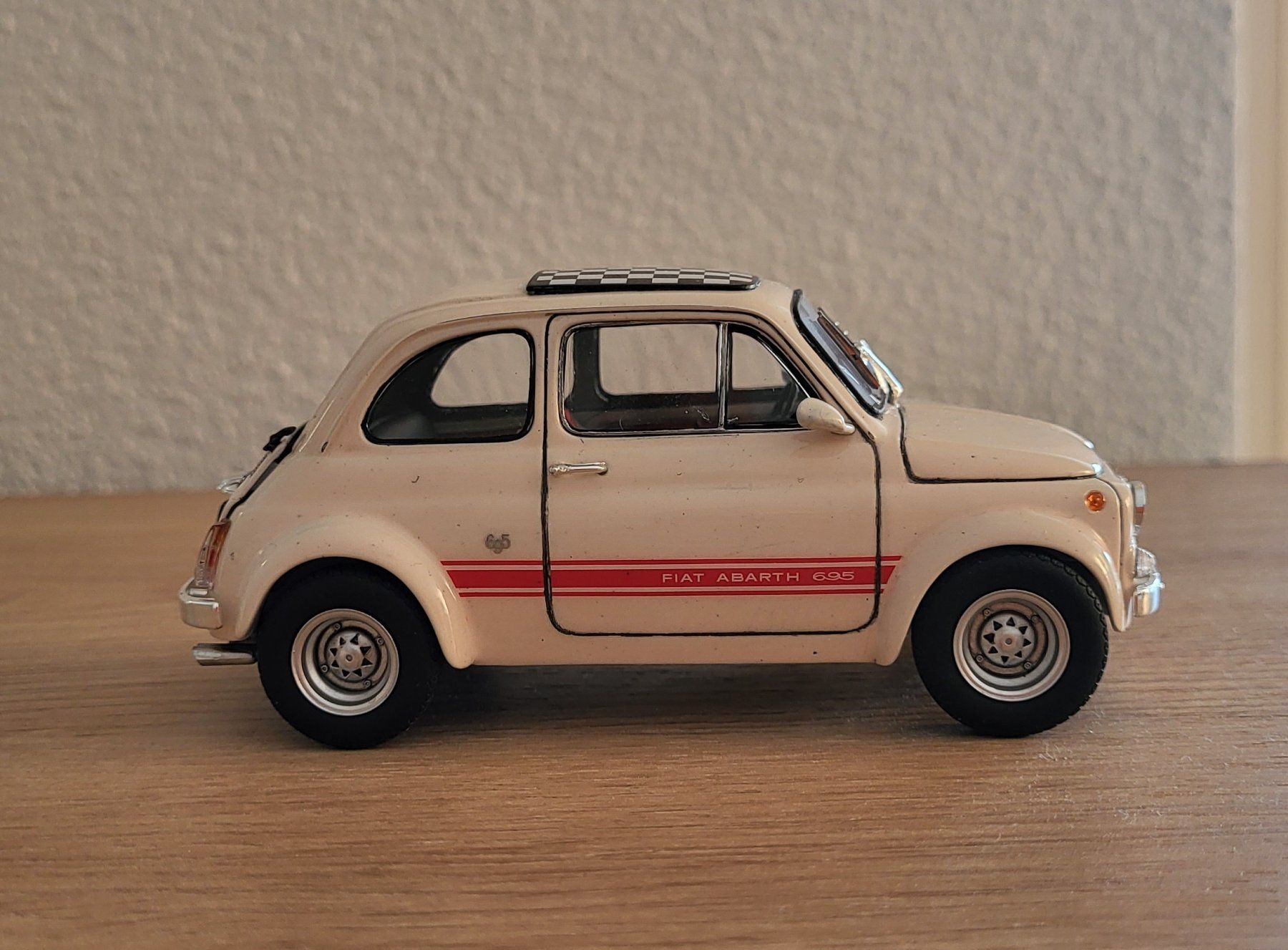 Tamiya Modellini d'auto: Fiat 500 Abarth 695 SS – Nuovo (secondo la descrizione) da Bottenwil venduto da Toyscout 2