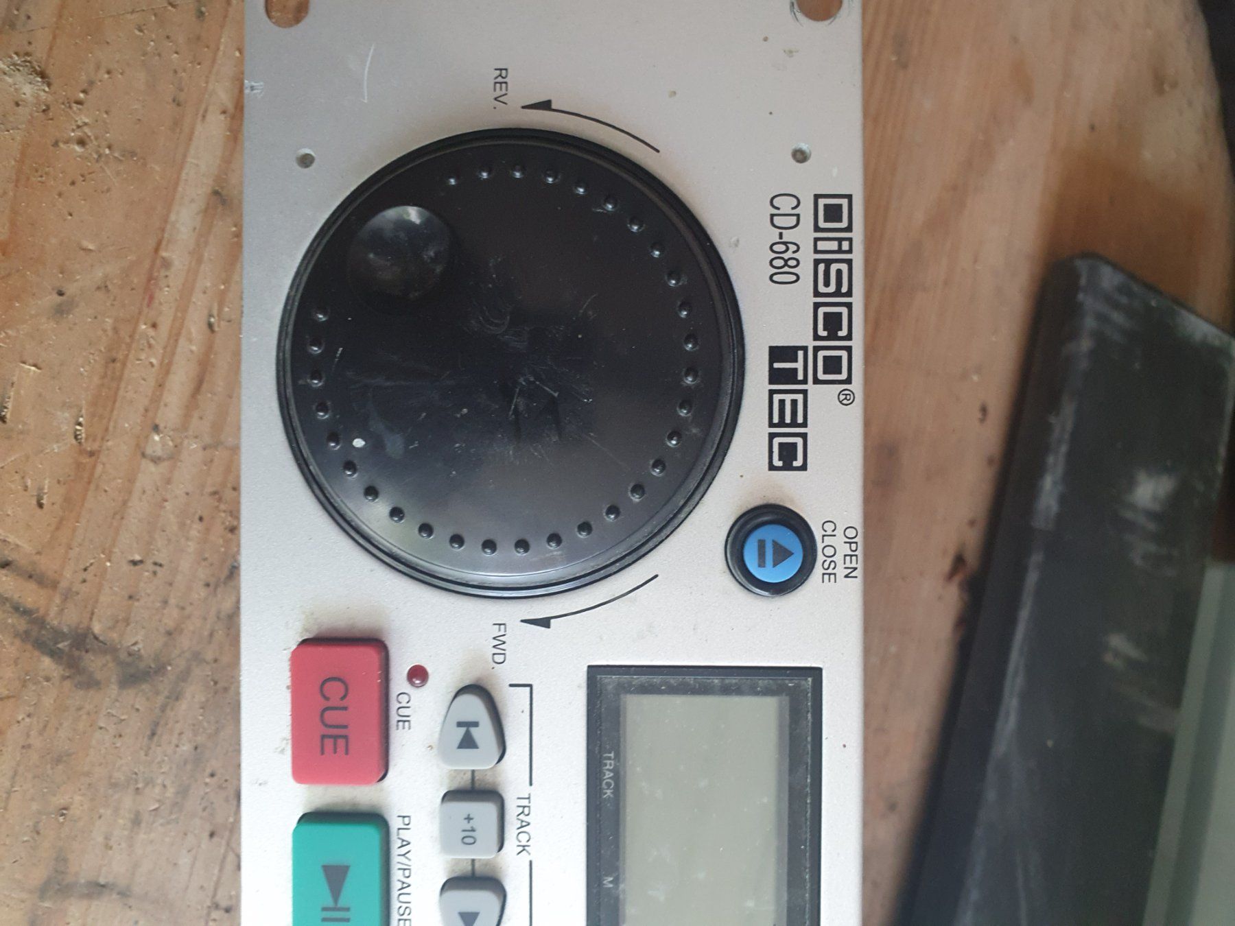 Platines de mixage: Discotec D-680 – D'occasion à oberbuchsiten par Pajtimi14