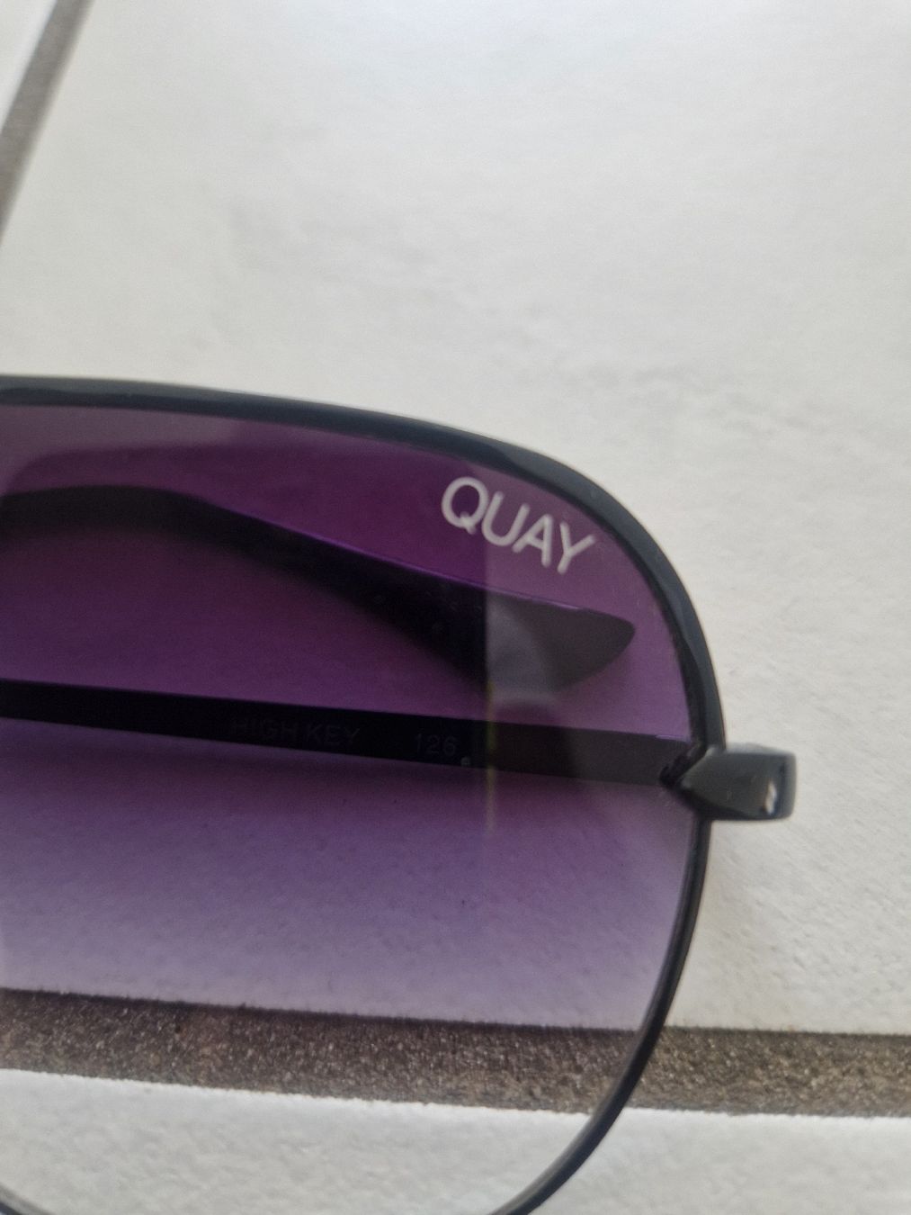 Brillen & Gläser: Quay Australia Sunglasses  – Defekt aus Bassersdorf von DonSolo