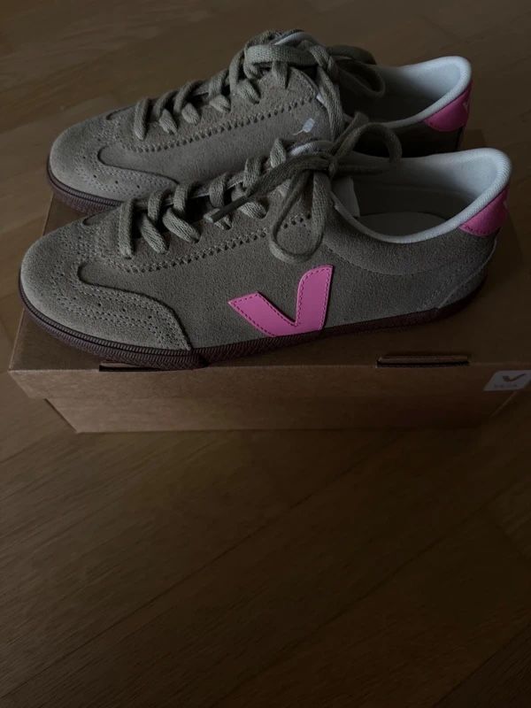 Veja Damenschuhe: Veja Sneaker – Neu und originalverpackt aus Koblenz von MilysBoutique 6