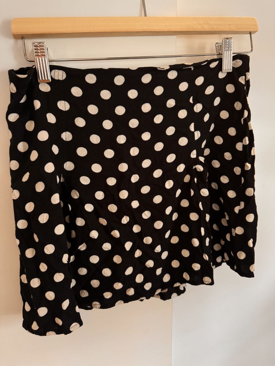 H&M Gonne: Polkadot Minirock H&M 40 – Nuovo (secondo la descrizione) da Richterswil venduto da Manu55555