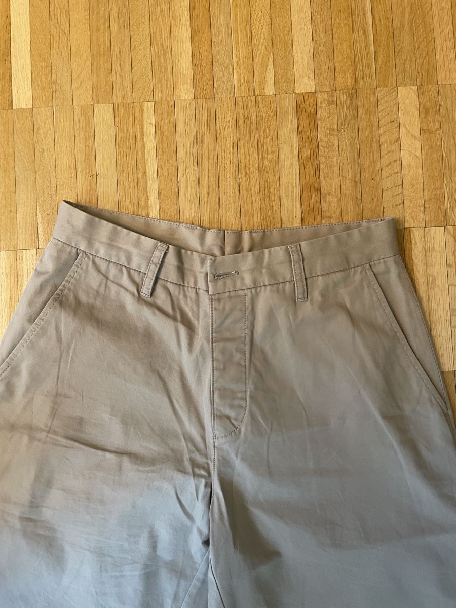 Pantaloni: Herrenhose von Massimo Dutti Beige, Grösse 40. – Nuovo (secondo la descrizione) da Zürich venduto da Melni 1
