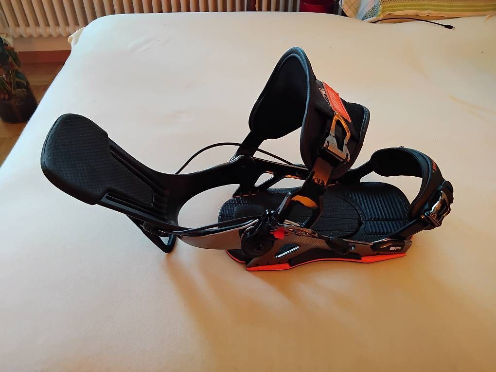 Attacchi: Snowboardbindung SP Mountain Adventure, Multientry, fast neu – Usato da Zürich venduto da NoGutsNoGlory 1